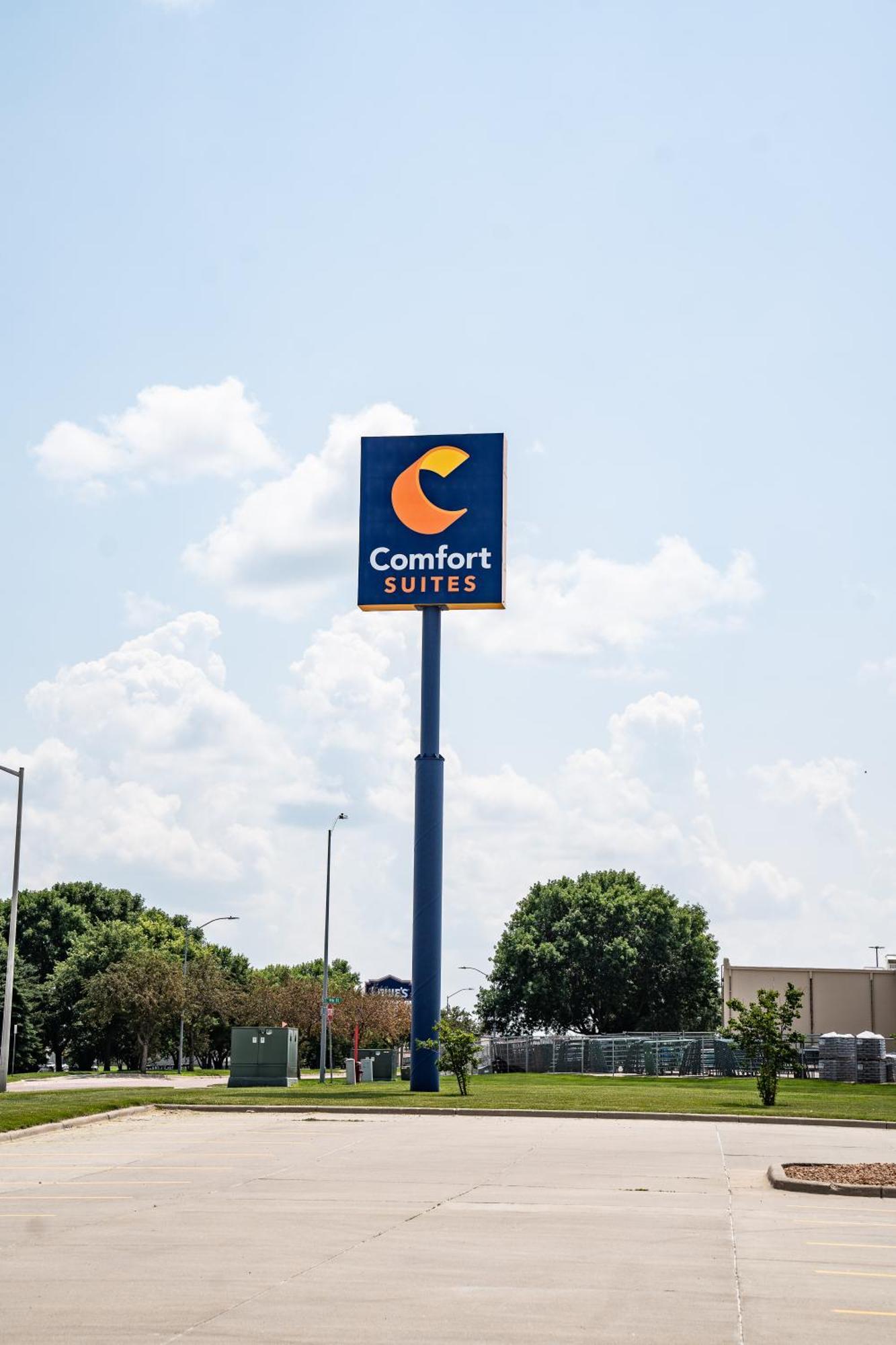 Comfort Suites University Brookings Eksteriør bilde